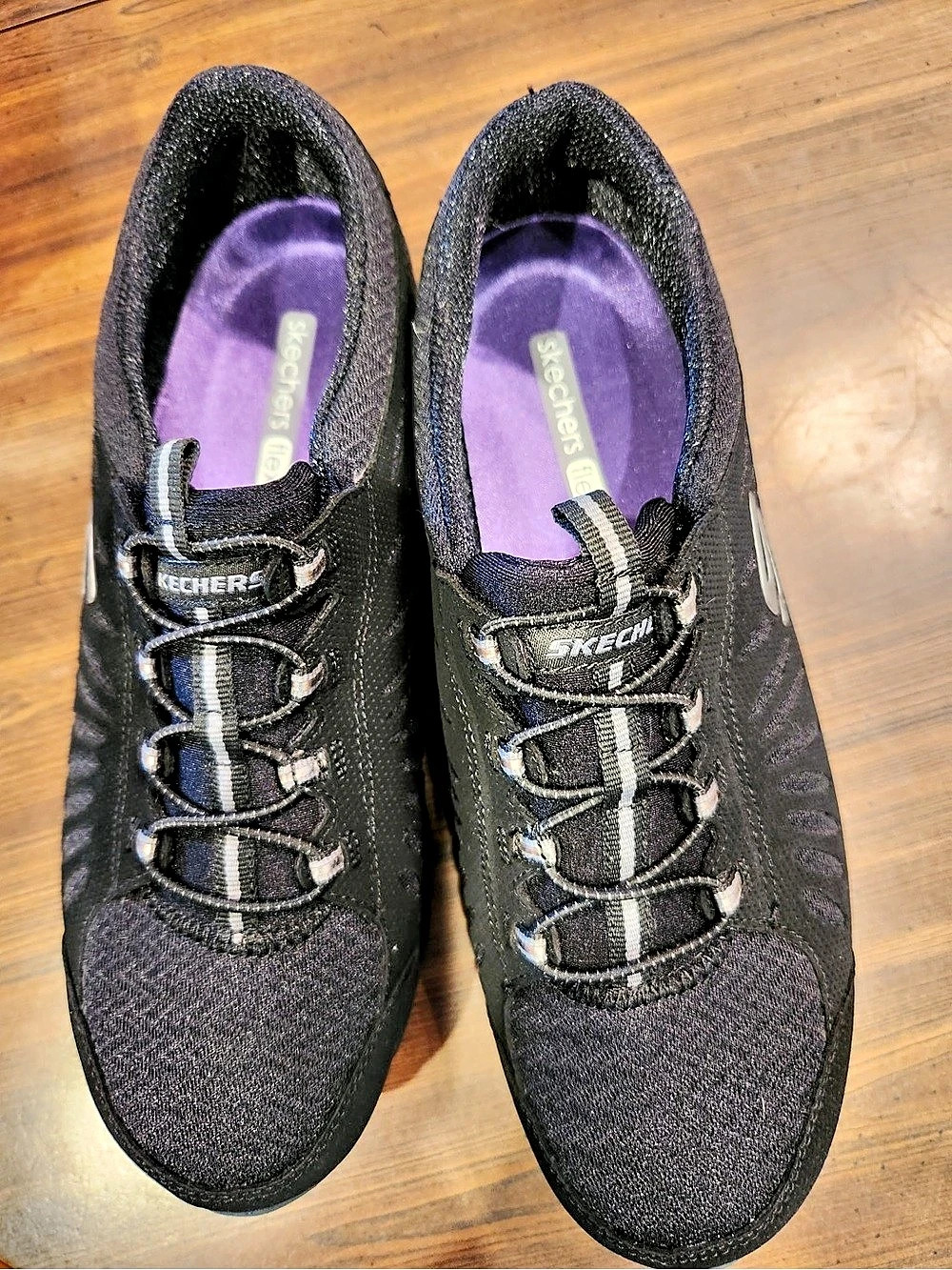 Skechers Go Run 400 V2 Athletic Shoes Black & Gray US 8.5 W NIB